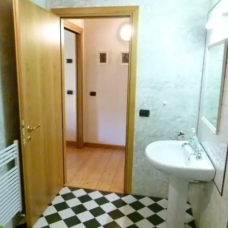 Apartment Cisano Cottege