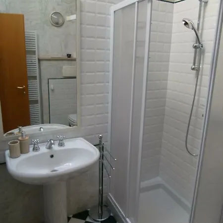 Cisano Cottege Apartment *