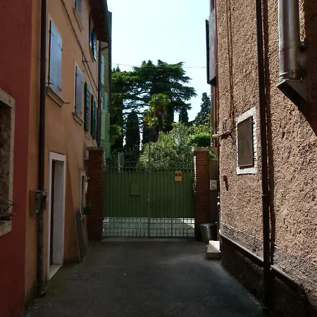 Apartment Cisano Cottege *